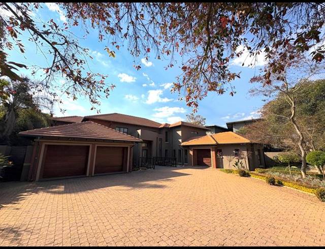 7 BEDROOM HOUSE FOR SALE IN MIDSTREAM ESTATE